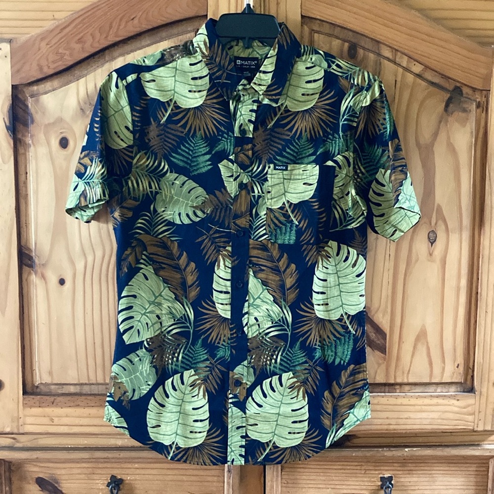 Men Matix black green leaf print short sleeve button down shirt size S - NWT
